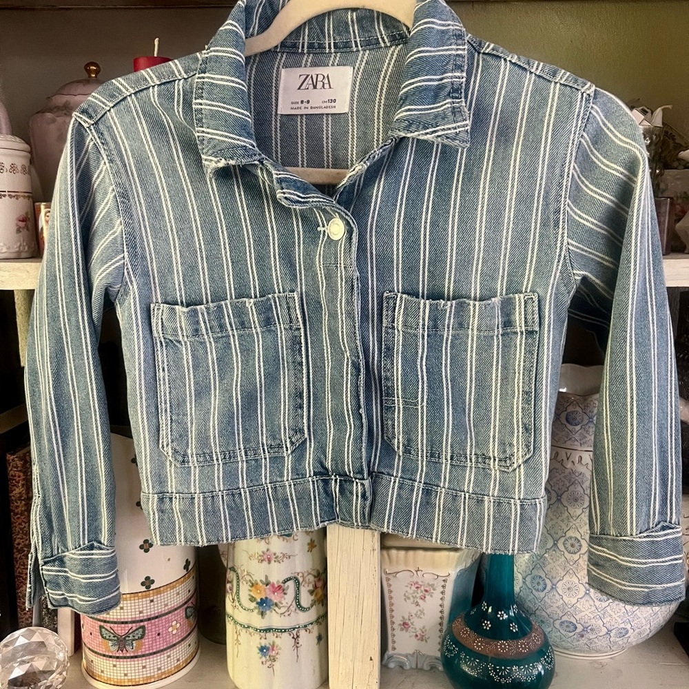 Zara Kids Striped Denim Striped Jean Jacket Size 8-9 EUC !!!!